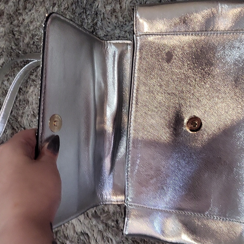 Yoki Purse - Picture 8 of 12